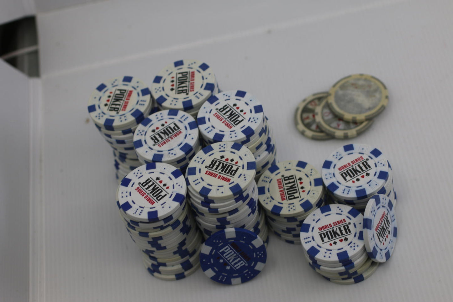 Lot of 150 WSOP World Series Poker 11.5g Casino Style Chips  Blue and White