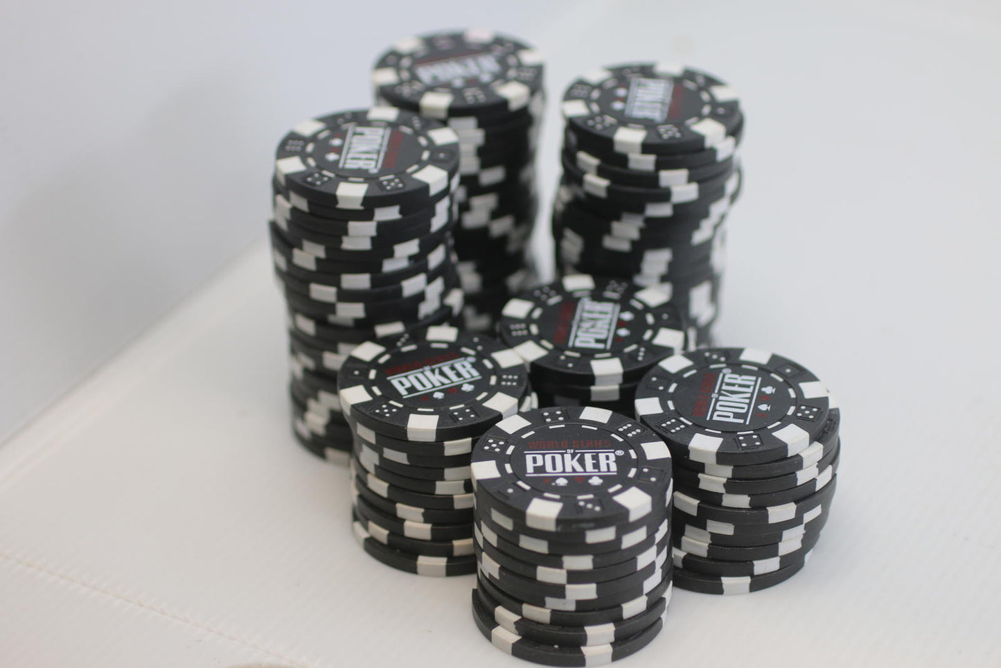 Lot of 100 WSOP World Series Poker 11.5g Casino Style Chips  Black and White