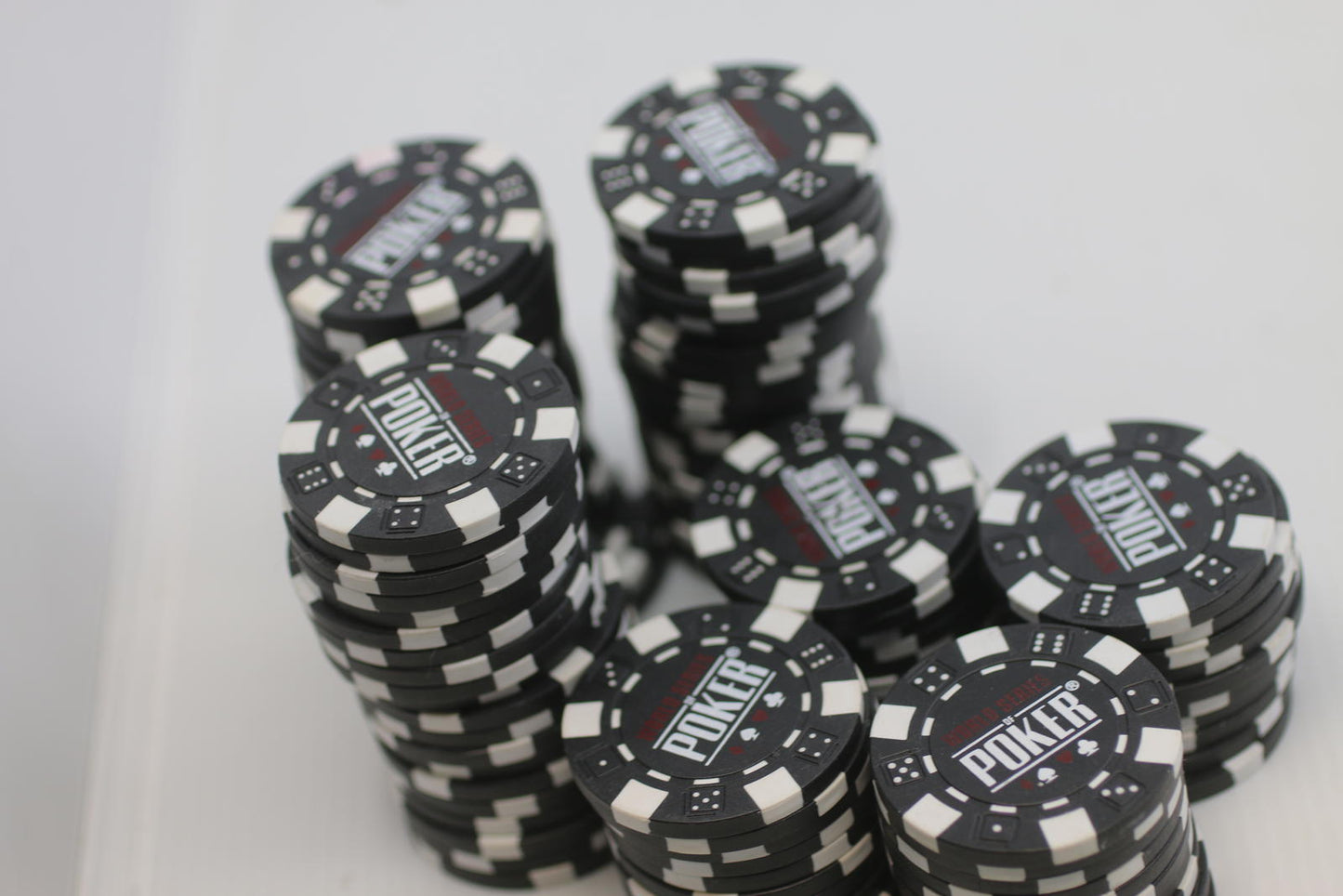 Lot of 100 WSOP World Series Poker 11.5g Casino Style Chips  Black and White