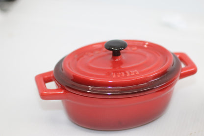 H2K Mini Red Stoneware Cocotte Set of 2 w Lids Oven Safe
