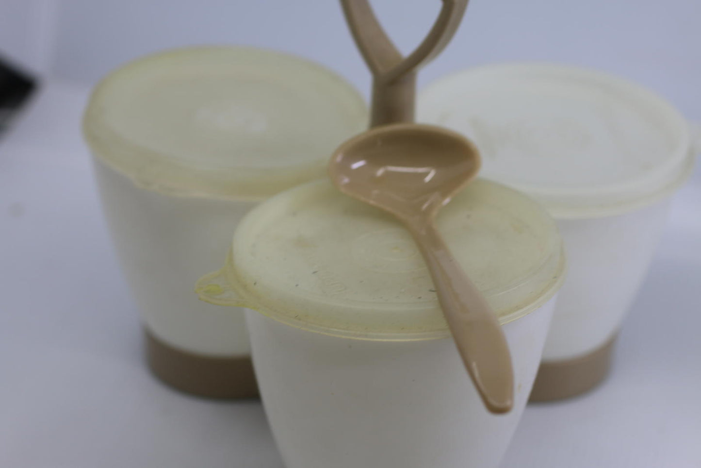 VINTAGE TUPPERWARE #757 CONDIMENT CADDY W/HANDLE, CUPS, SPOON & LIDS - ALMOND