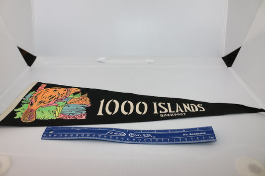 Vintage Souvenir Felt Pennant Canada 1000 Islands Rockport Black Beaver