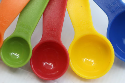ThinkKitchen Set of 5 Colorful Measuring Spoons