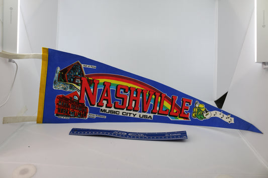 Vintage pennant felt souvenir Nashville music city made in USA Ryman Audito