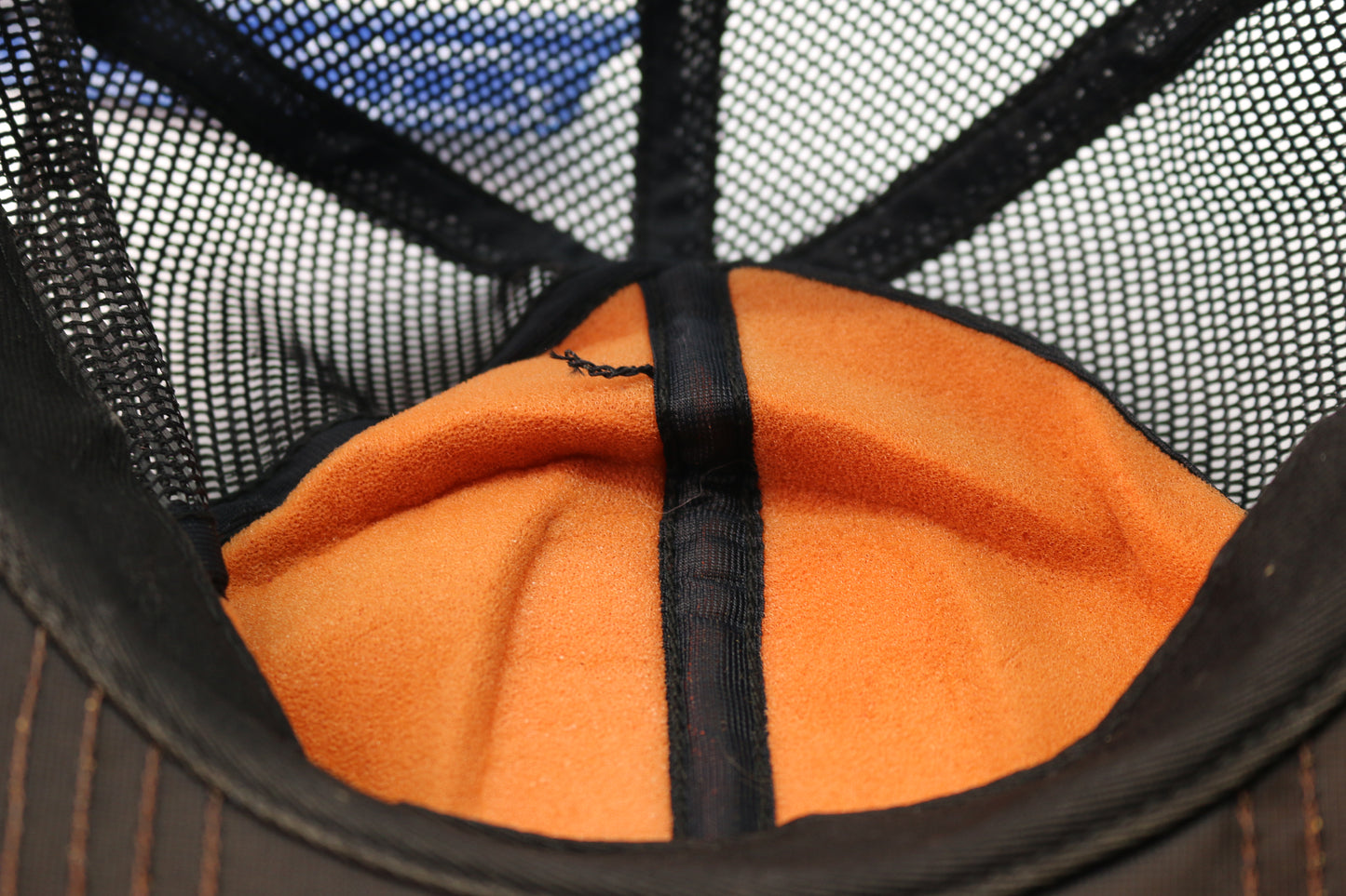 Carlton cap vintage avon sportswear 1-sizer Trucket orange & black cap