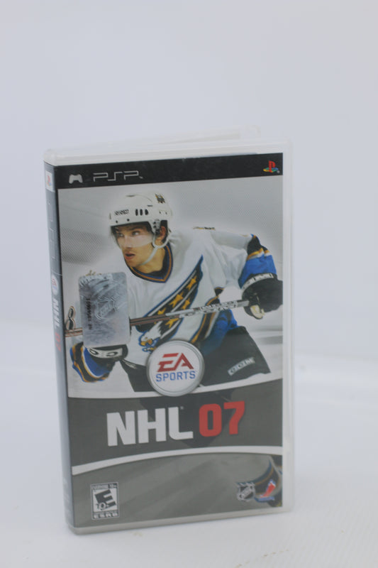 Playstation PSP Game Disc NHL 2007 Hockey Portable With Case