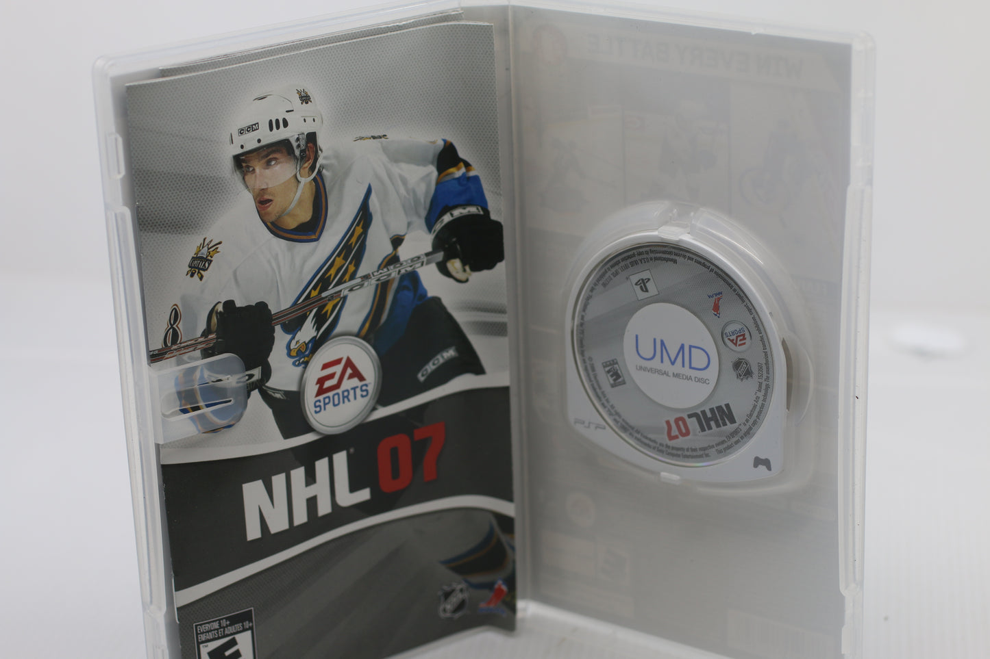 Playstation PSP Game Disc NHL 2007 Hockey Portable With Case