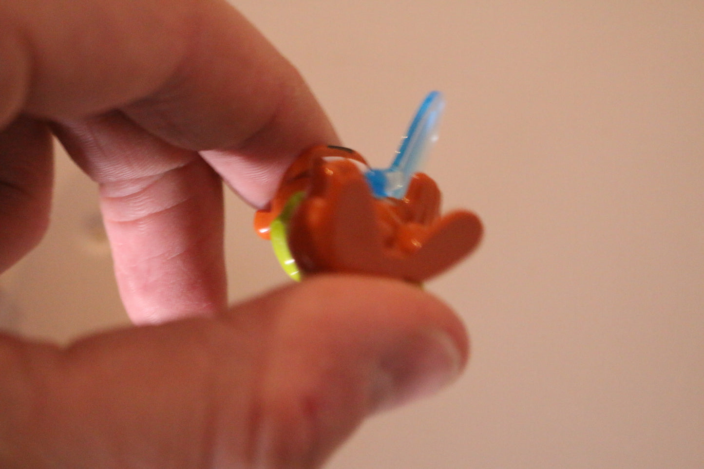 Mini Squirrel With Magnifying Glass - Animal Detective Series (Kinder 2009)