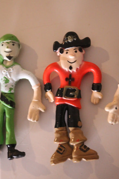 ArtCreativity Bendable Pirate Figures, Set of 4 Flexible Men, Birthday Party.