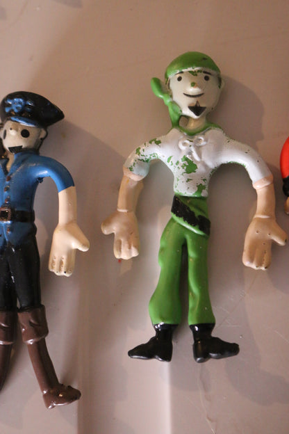 ArtCreativity Bendable Pirate Figures, Set of 4 Flexible Men, Birthday Party.