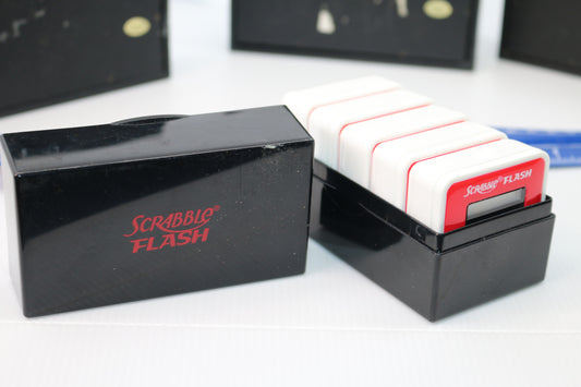 Scrabble Flash video Game, Hasbro 24860 Complete toys in original box