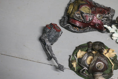 Mixed Marvel Legends / Diamond Select / comic figure accessories stands lot toys