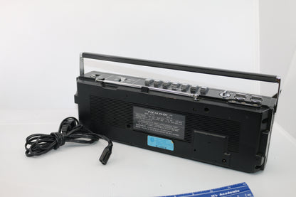 REALISTIC PORTABLE BOOMBOX STEREO MODEL SCR-21 RADIO & CASSETTE TAPE PLAYING