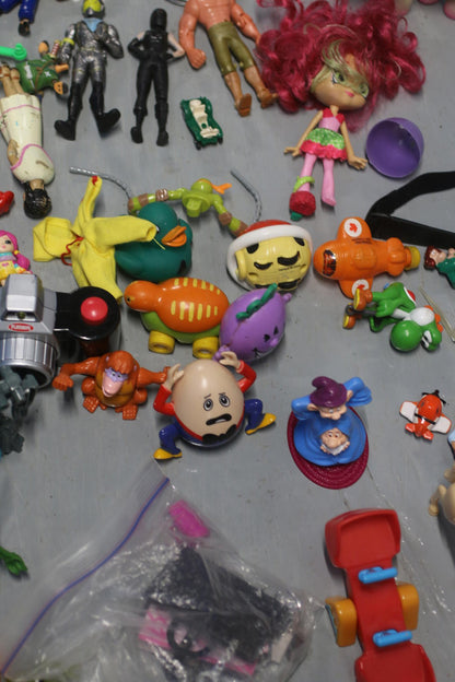 Large Kids Toy Lot Figures, Animals & Accessories Daycare Reseller Friendly Bulk