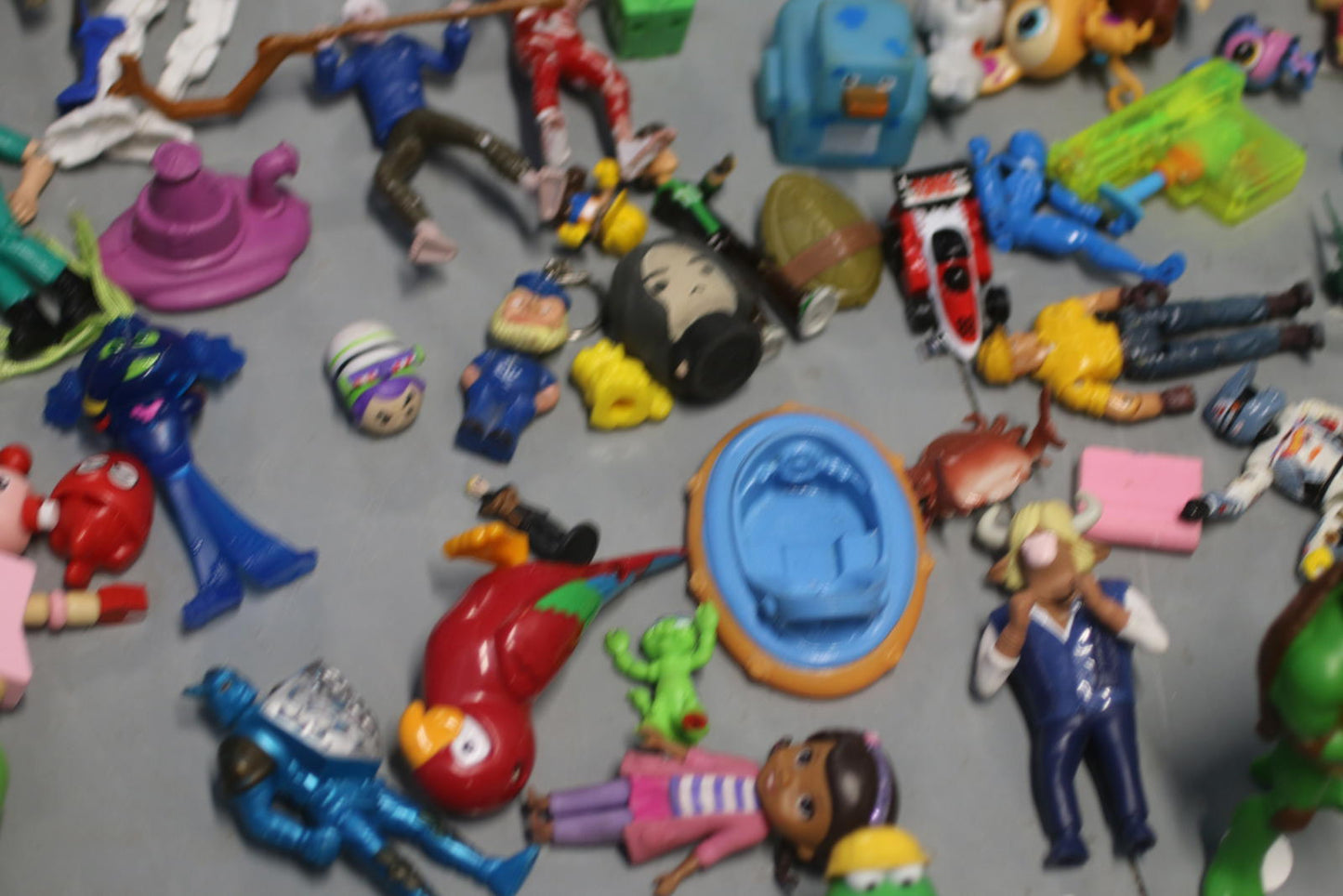 Large Kids Toy Lot Figures, Animals & Accessories Daycare Reseller Friendly Bulk