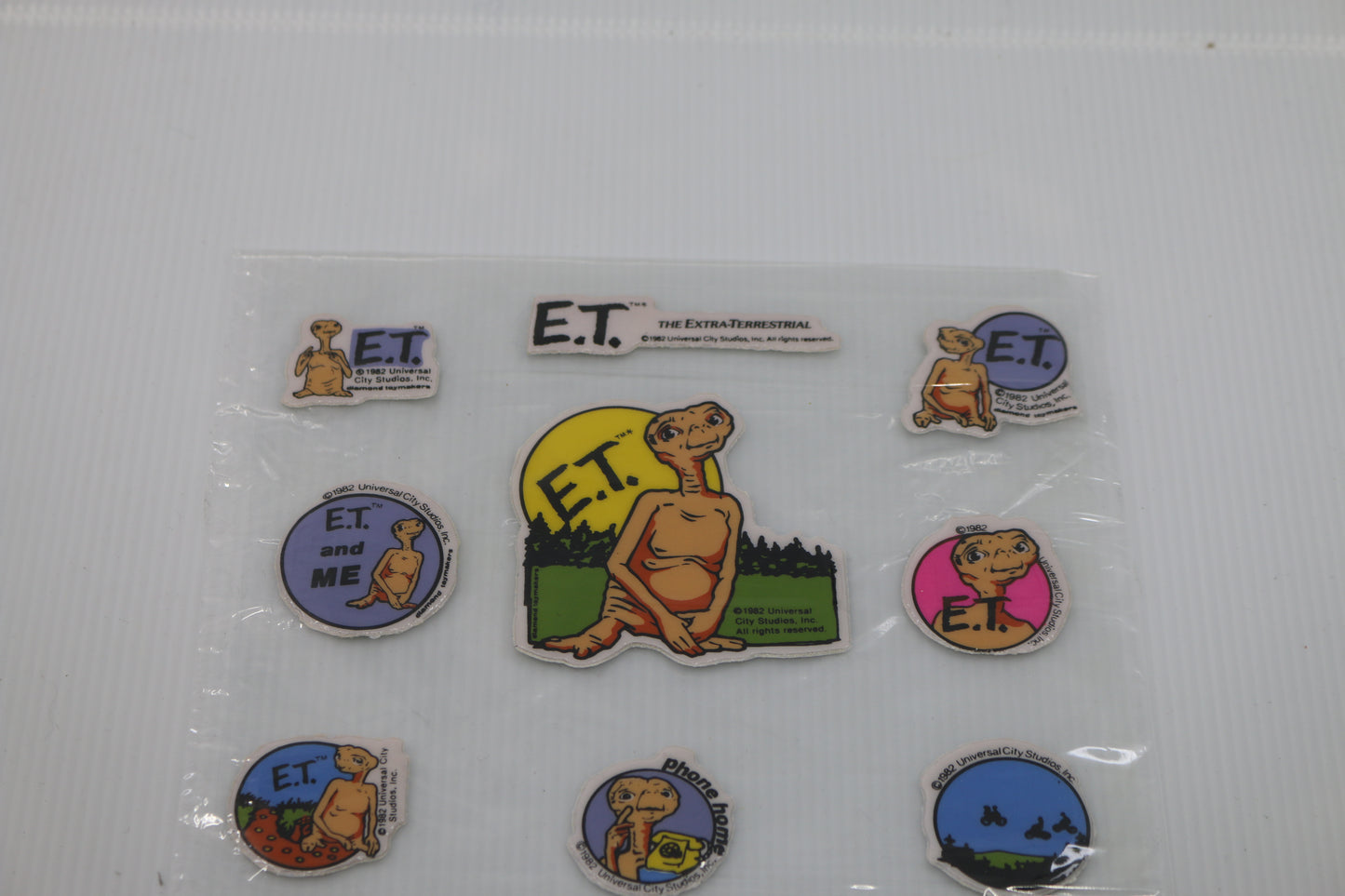 E.T. The Extraterrestrial Movie Set of 17 Character Puffy Stickers 1982