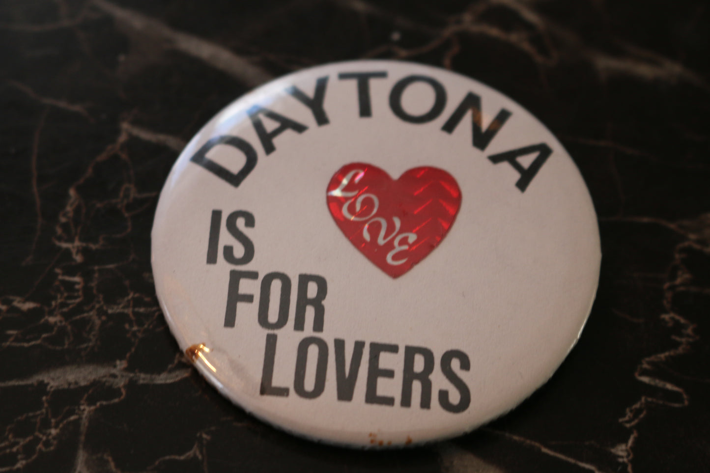Vtg button pinback Macaron Souvenir Daytona is FOR LOVERS #1