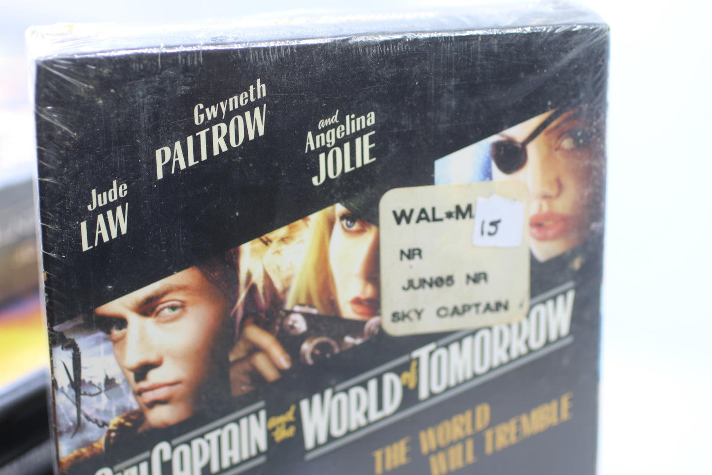 Sky Captain and the World of Tomorrow VHS Vintage movie Tape Sealed