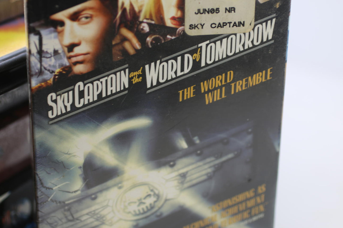 Sky Captain and the World of Tomorrow VHS Vintage movie Tape Sealed