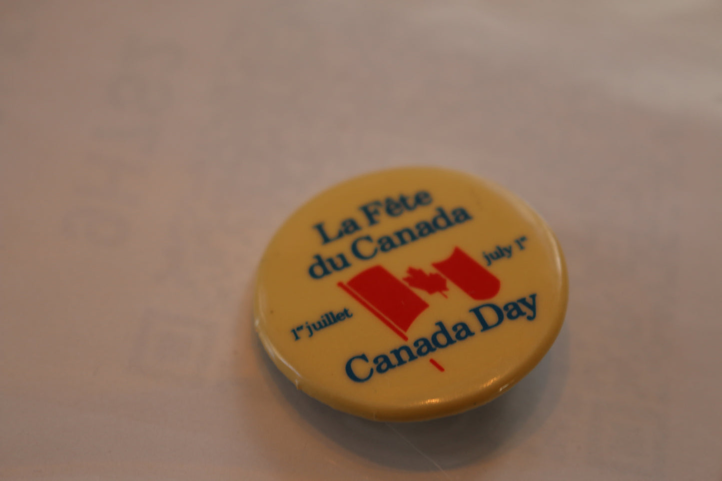 Pinback Button Badge Vintage 1980’s CanadaDay La fête du Canada