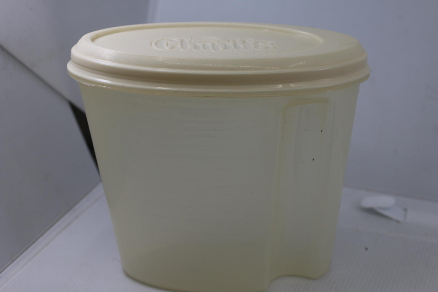 Vintage Chipits Plastic Cookie Container with Lid