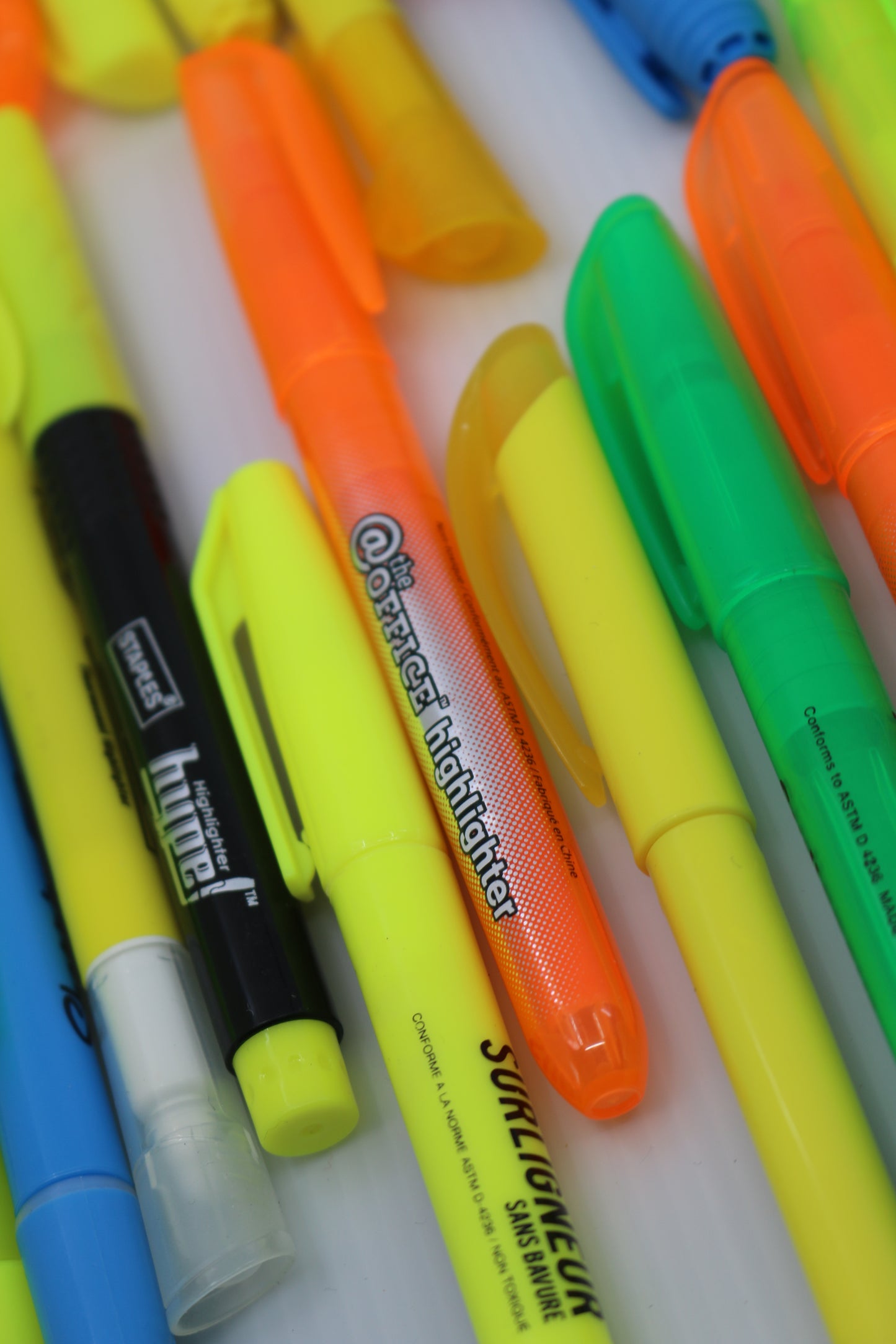 Huge lot Bulk Sharpie Marker stadtler bic Fluorescent YELLOW Highlighter