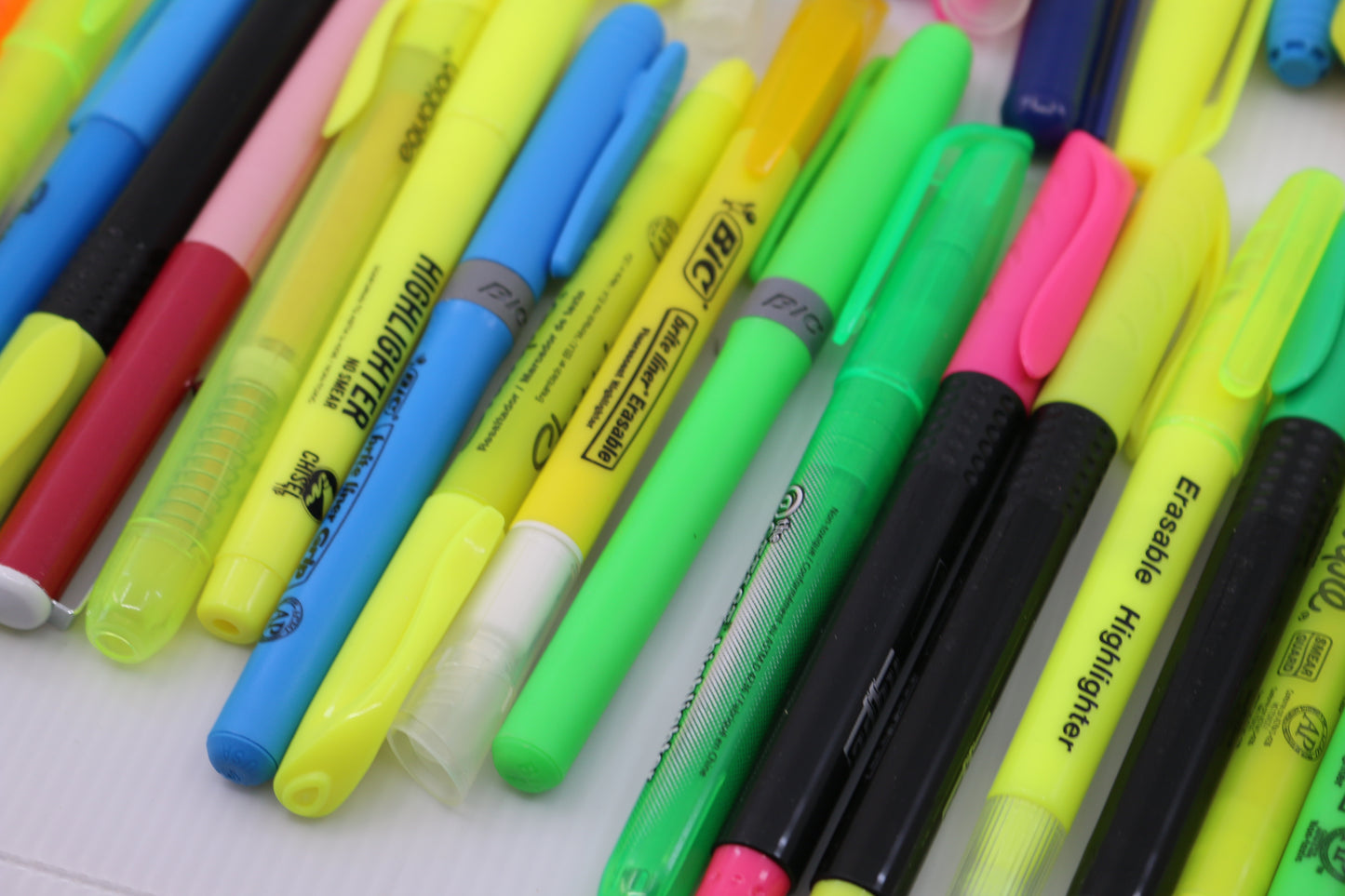 Huge lot Bulk Sharpie Marker stadtler bic Fluorescent YELLOW Highlighter