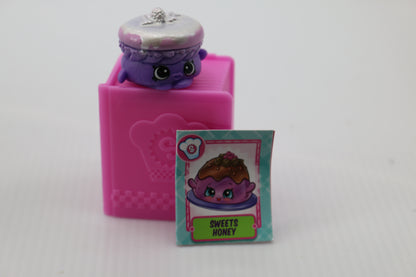 Shopkins Season Join the Party Single Figure with Pink box