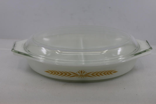 Vintage 1960's Pyrex Royal Wheat 1.5 qt. Divided Casserole Dish Oval WITH Lid