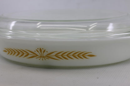Vintage 1960's Pyrex Royal Wheat 1.5 qt. Divided Casserole Dish Oval WITH Lid