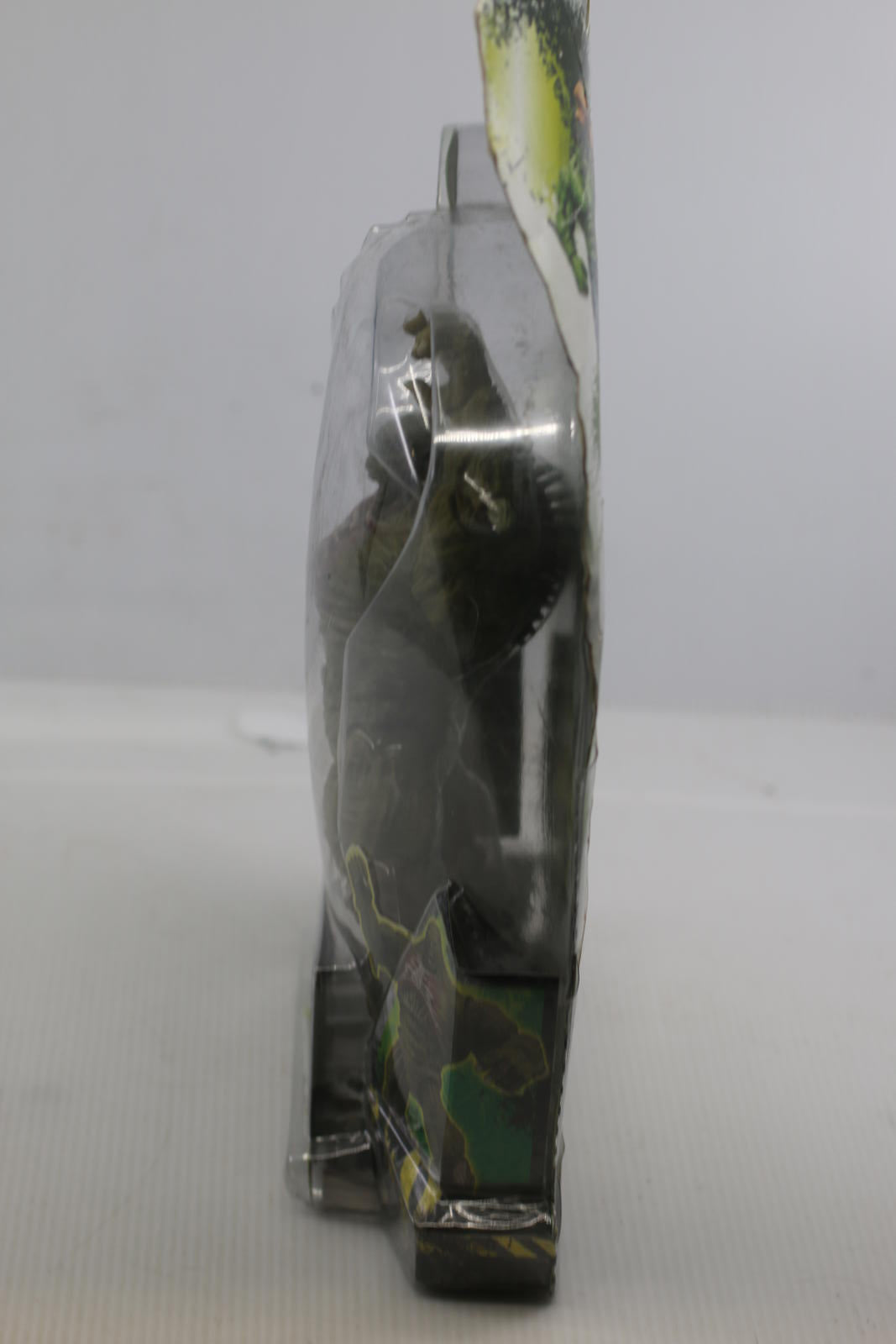 The Incredible Hulk 2008 Gamma Charged Abomination Mutating Spine Action Figure