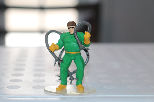 MINI FIGURINE MARVEL - docteur octoppus Doctor Octopus 6cm toy on base