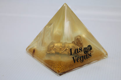 Luxor Las Vegas Pyramid Sphinx Snow Globe Paperweight Vintage 90's