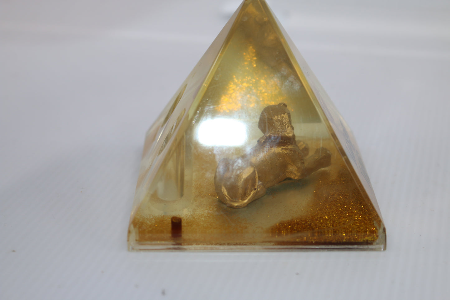 Luxor Las Vegas Pyramid Sphinx Snow Globe Paperweight Vintage 90's