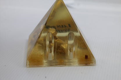 Luxor Las Vegas Pyramid Sphinx Snow Globe Paperweight Vintage 90's