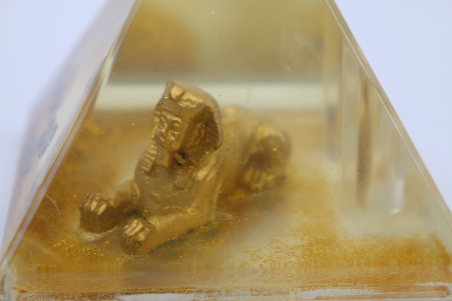 Luxor Las Vegas Pyramid Sphinx Snow Globe Paperweight Vintage 90's