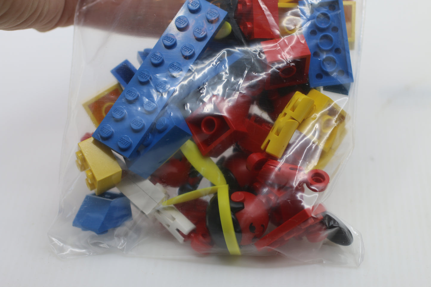 LEGO Building Set With People: Red Indians (215) samsonite Canada vintage