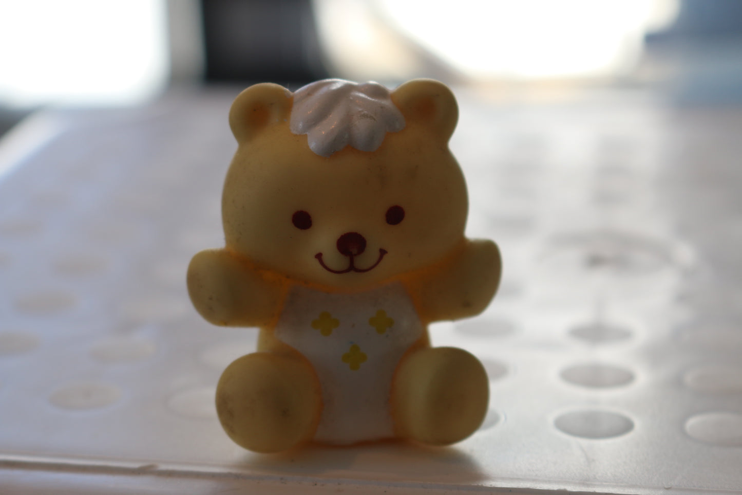 VINTAGE 1982 KENNER STRAWBERRY SHORTCAKE PET BUTTER COOKIE YELLOW JELLY BEAR