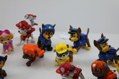 PAW PATROL ACTION FIGURES LOT Toys PVC Figurines Puppy Dog MOVING PARTS Jointed