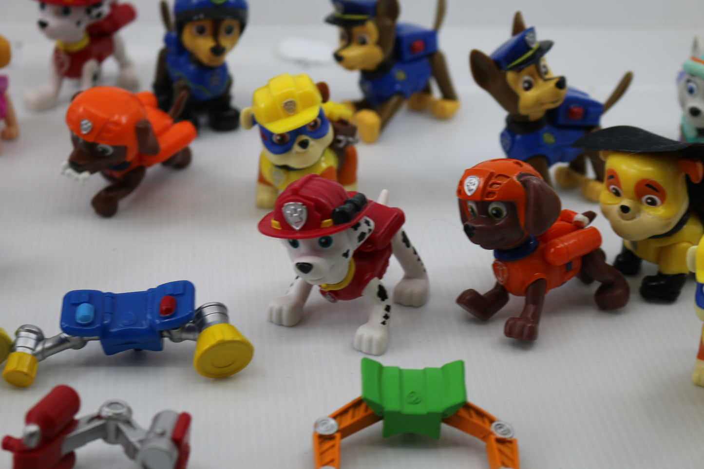 PAW PATROL ACTION FIGURES LOT Toys PVC Figurines Puppy Dog MOVING PARTS Jointed