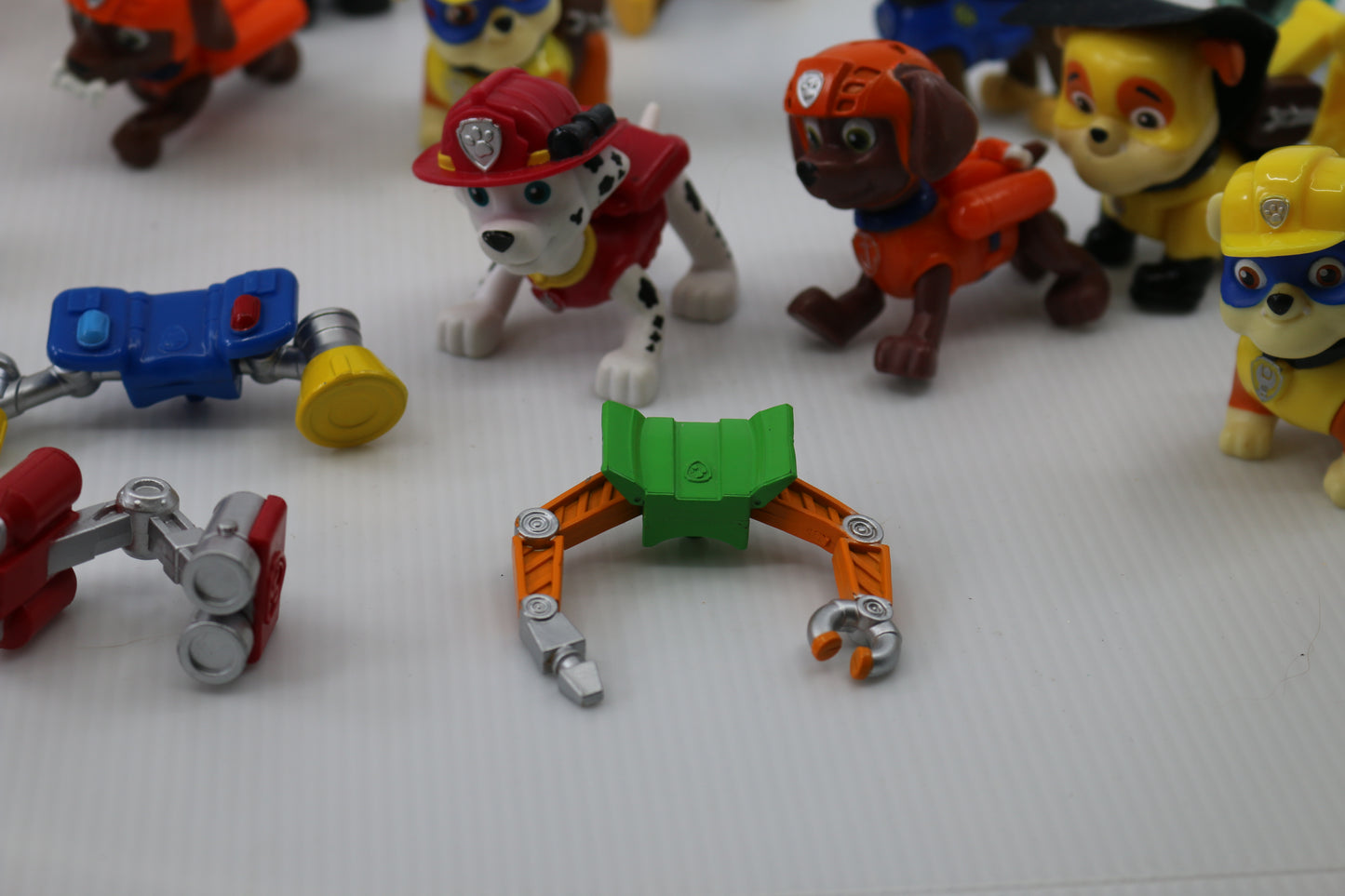 PAW PATROL ACTION FIGURES LOT Toys PVC Figurines Puppy Dog MOVING PARTS Jointed