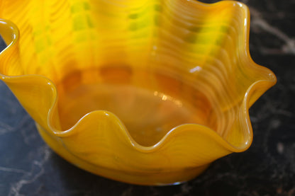 Vintage Hand-Blown Art Glass Bowl – Amber Yellow Swirl – Ruffled Edge