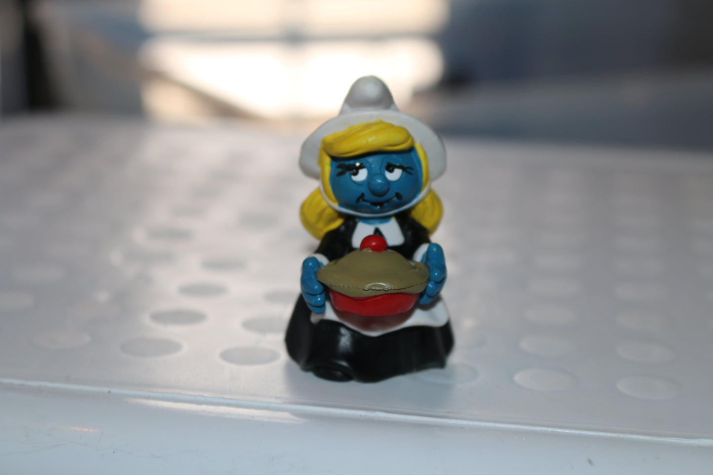 Smurfs Thanksgiving Pie Smurfette Smurf 20196 Vintage Unique Display Figurine