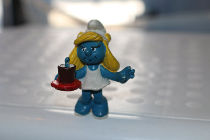 Schleich Peyo Smurf Vintage Figure 1983 SMURFETTE WAITRESS 20222