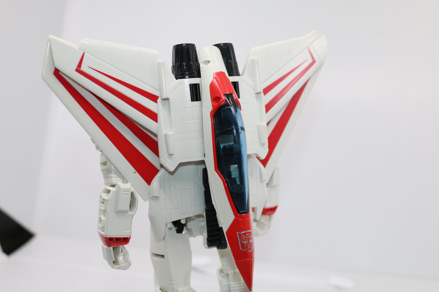 Transformers Generations Thrilling 30th Leader Class Jetfire Action Figure Used