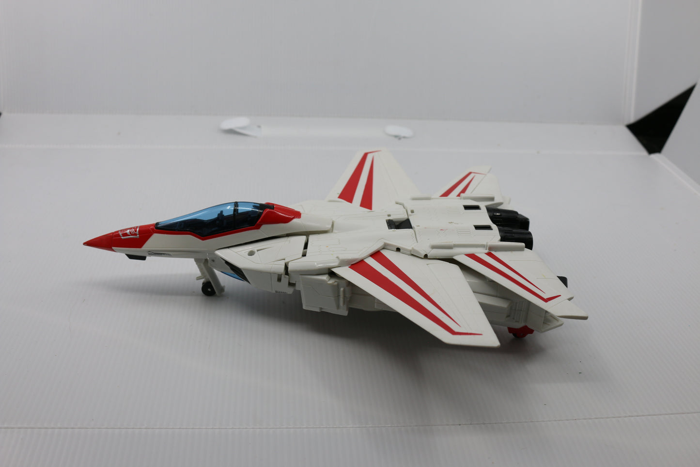 Transformers Generations Thrilling 30th Leader Class Jetfire Action Figure Used