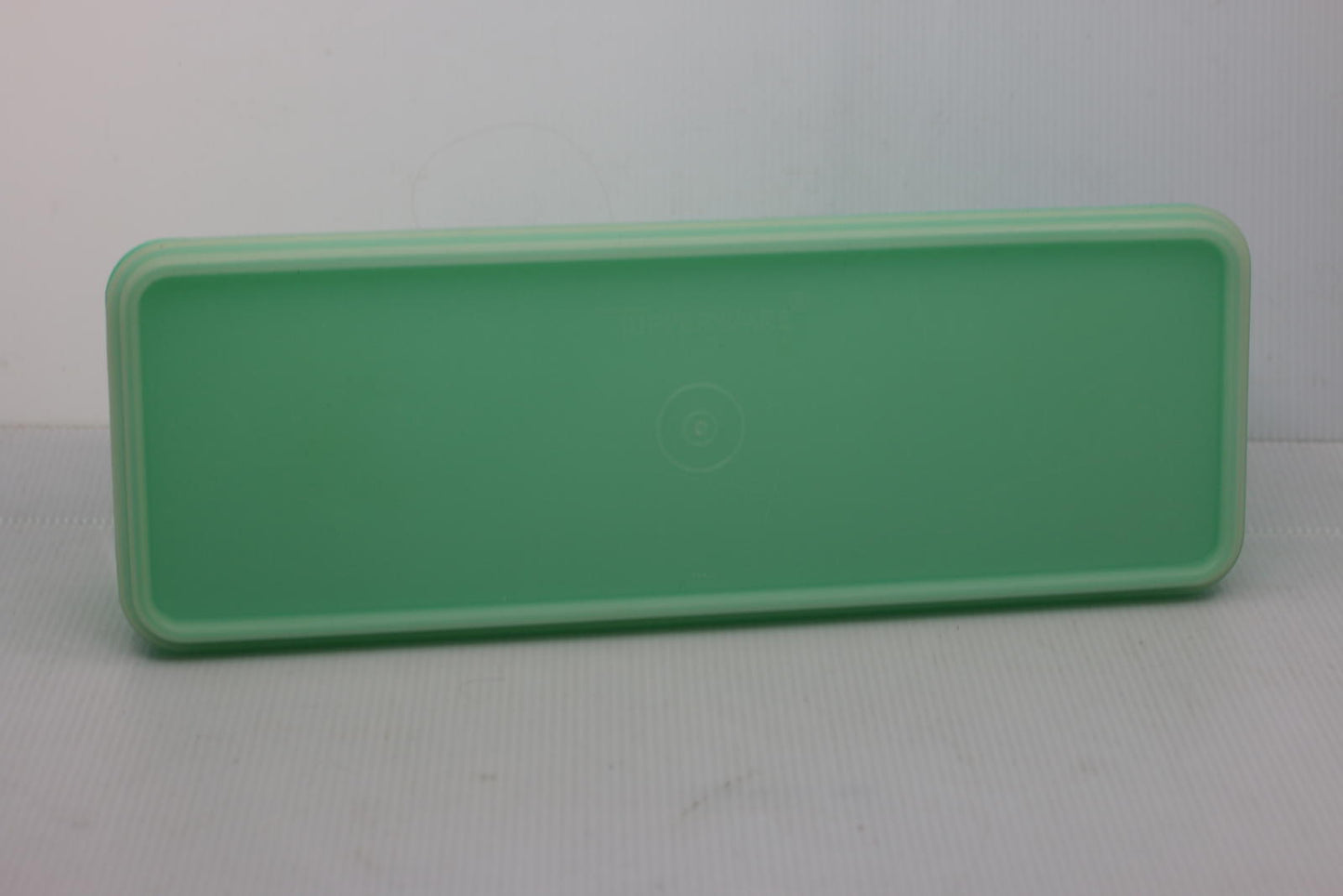 Vintage Green Tupperware Celery Vegetable Keeper Crisper #892-2 w/ Lid 893-1