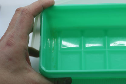 Vintage Green Tupperware Celery Vegetable Keeper Crisper #892-2 w/ Lid 893-1