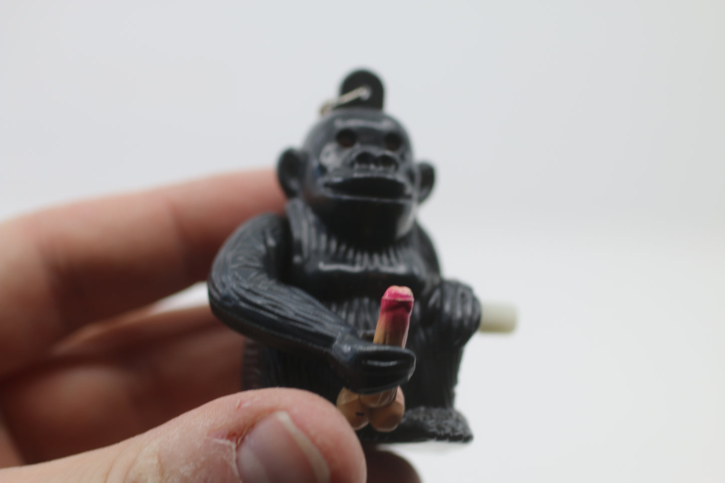 Wind-Up Interesting Gorilla Key-Chain Rare "Mastu" Three Brothers "Bating