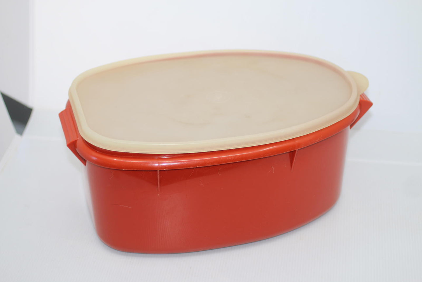 VTG TUPPERWARE 3-Pc Red Ham Roast Keeper w/ Removable Insert 488-4 506-5 487-1